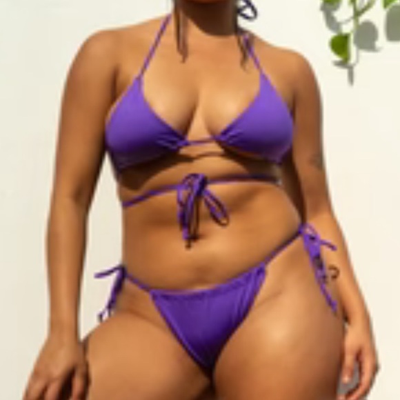 Londre Triangle Top in Grape Purple - Picture 2 of 3